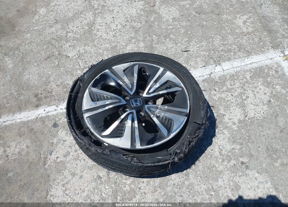 2016 HONDA CIVIC VIN: 19XFC1F32GE202445