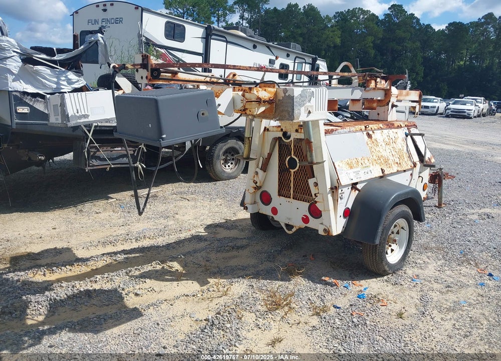 2003 EQUIPMENT GENIE LIFT TML4000N VIN: 00000000000188074