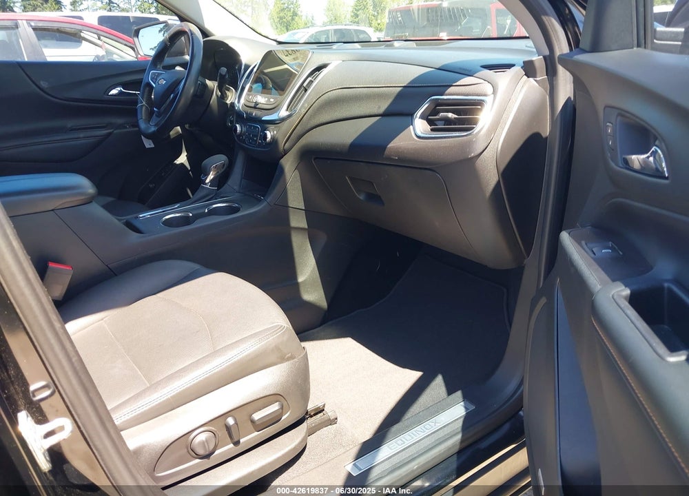 2020 CHEVROLET EQUINOX VIN: 2GNAXNEV6L6139957