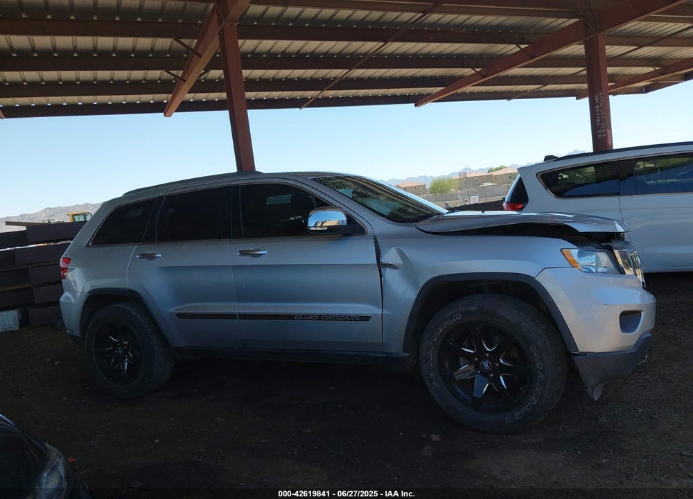 2013 JEEP GRAND CHEROKEE VIN: 1C4RJFBG2DC643844