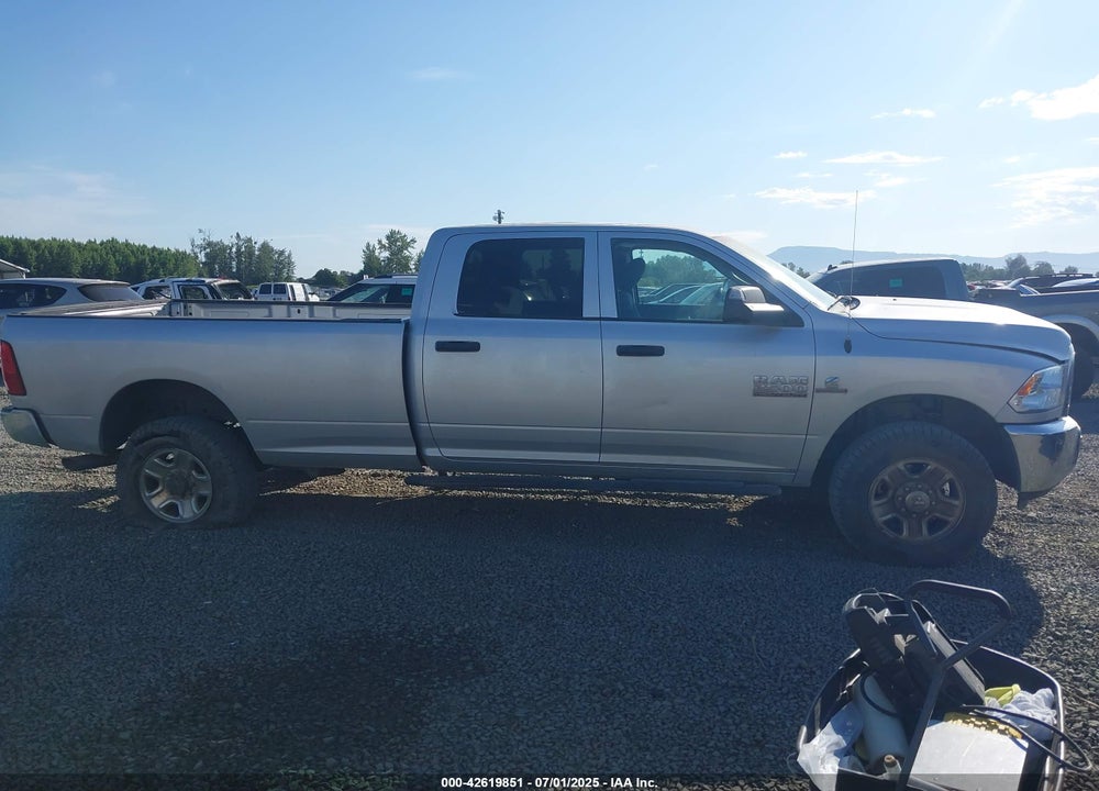 2018 RAM 2500 VIN: 3C6UR5HL4JG125803