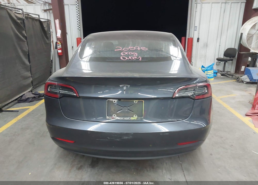 2018 TESLA MODEL 3 VIN: 5YJ3E1EA4JF009504