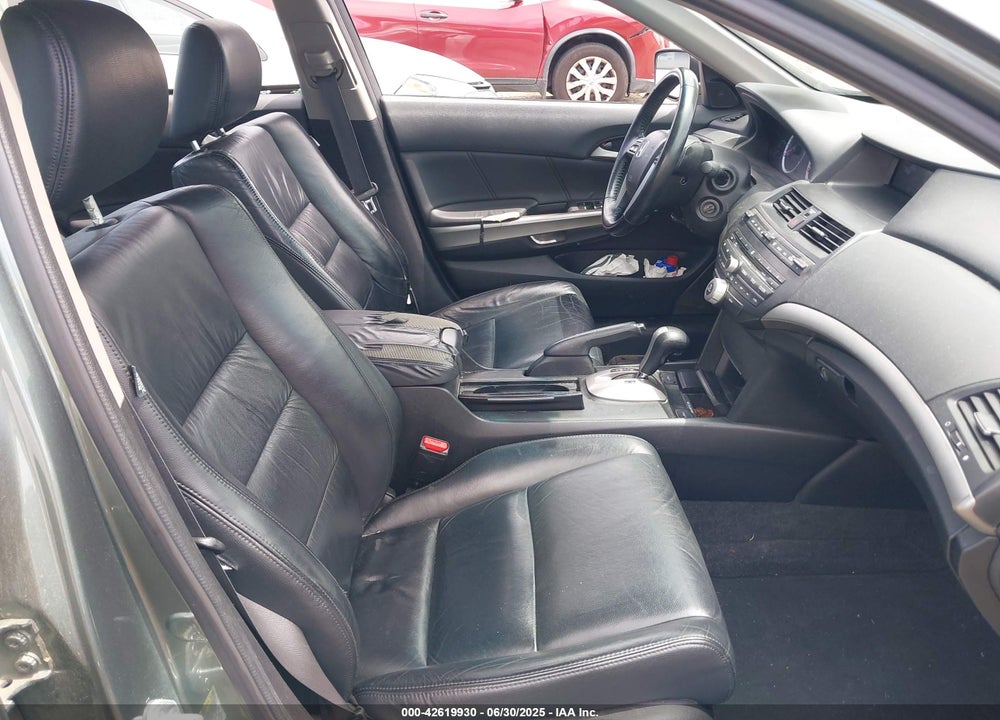 2009 HONDA ACCORD VIN: 1HGCP26889A050042