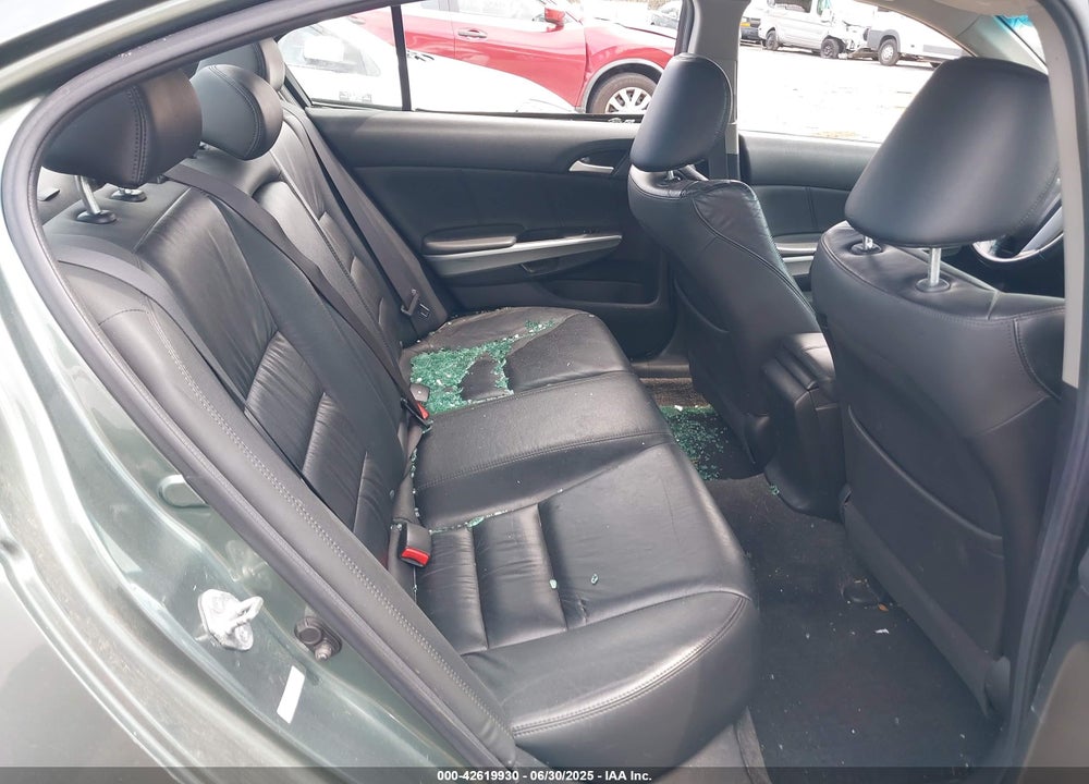 2009 HONDA ACCORD VIN: 1HGCP26889A050042