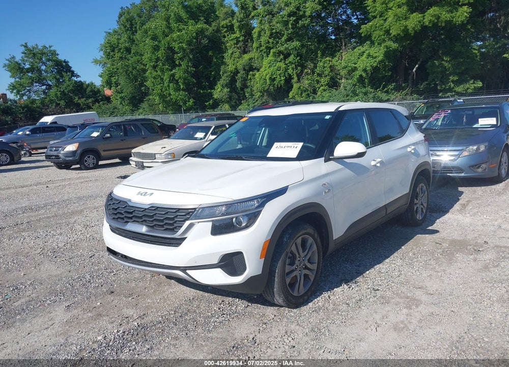 2022 KIA SELTOS VIN: KNDEPCAA1N7330044