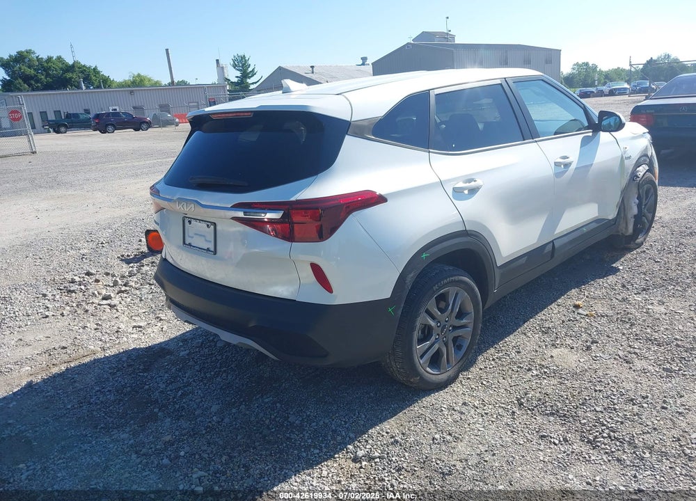 2022 KIA SELTOS VIN: KNDEPCAA1N7330044