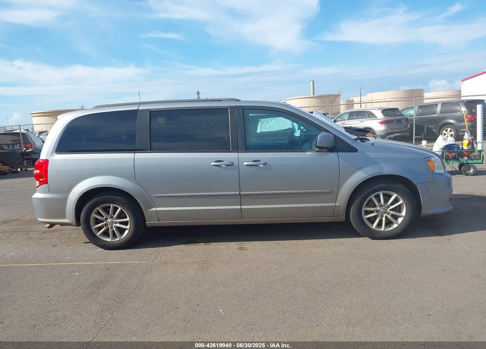 2016 DODGE GRAND CARAVAN SXT VIN: 2C4RDGCG8GR328005