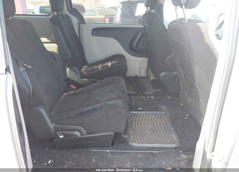 2016 DODGE GRAND CARAVAN SXT VIN: 2C4RDGCG8GR328005