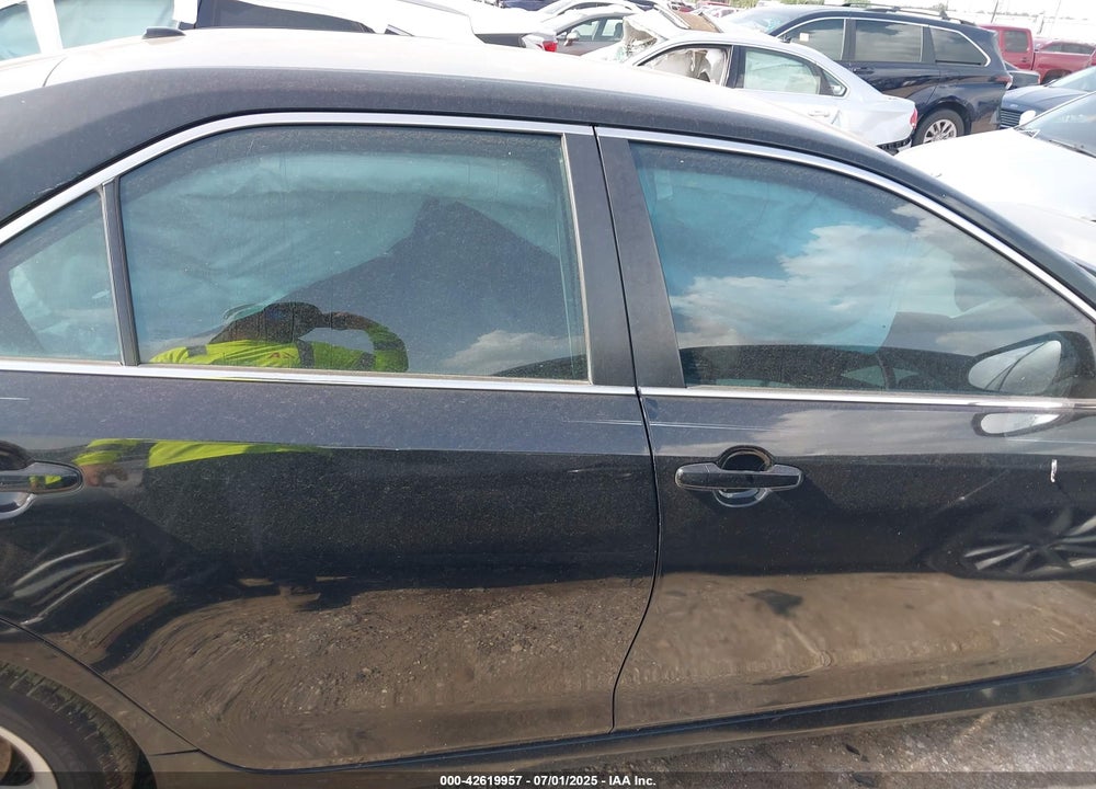 2014 TOYOTA CAMRY SE VIN: 4T1BF1FKXEU786875