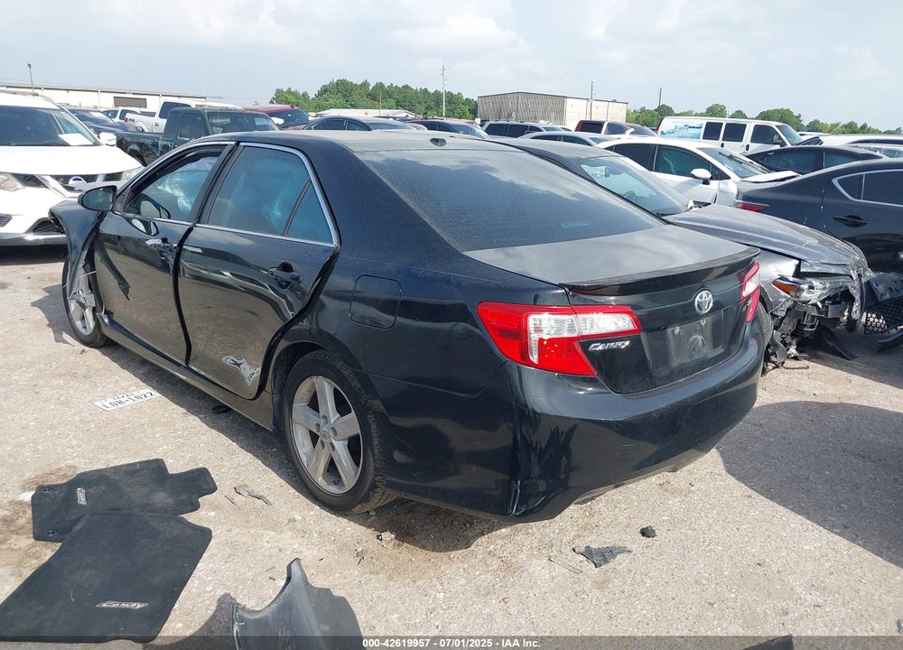 2014 TOYOTA CAMRY SE VIN: 4T1BF1FKXEU786875