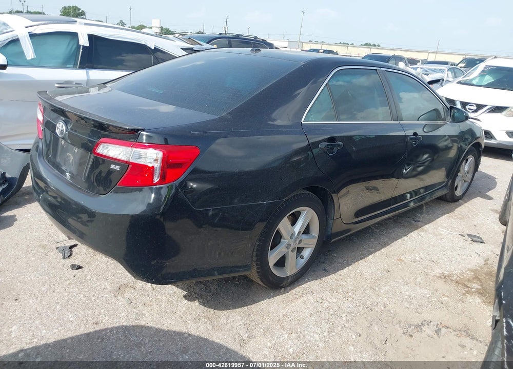 2014 TOYOTA CAMRY SE VIN: 4T1BF1FKXEU786875