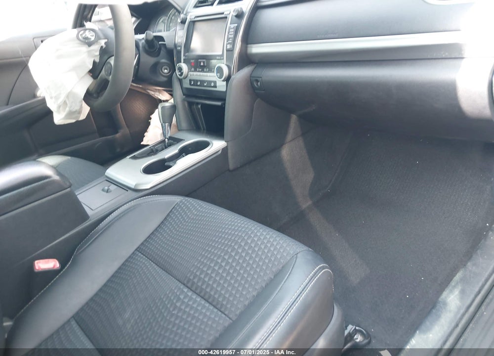 2014 TOYOTA CAMRY SE VIN: 4T1BF1FKXEU786875