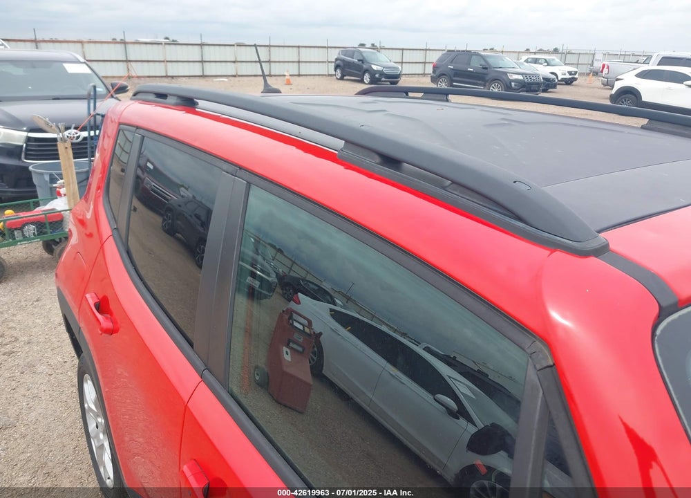 2016 JEEP RENEGADE LATITUDE VIN: ZACCJBBT5GPD63282