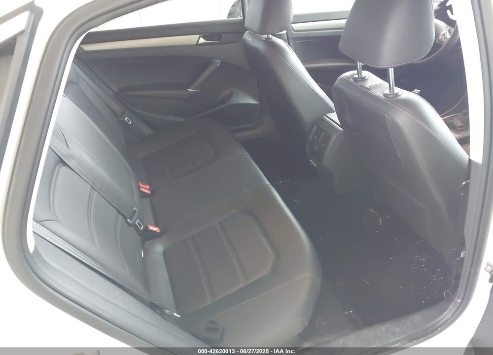2021 VOLKSWAGEN PASSAT VIN: 1VWSA7A33MC009641