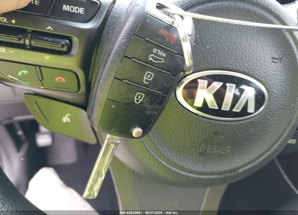 2015 KIA OPTIMA VIN: KNAGM4A70F5592644