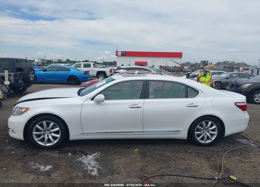 2007 LEXUS LS 460 VIN: JTHGL46F275003065