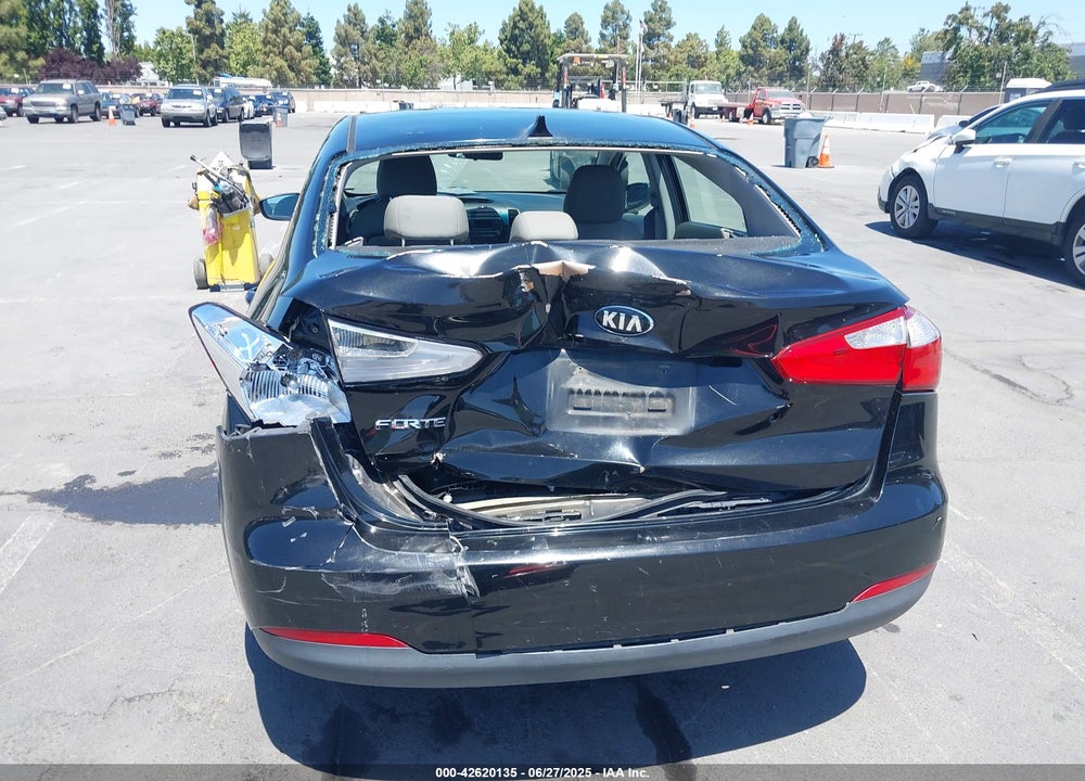 2015 KIA FORTE VIN: KNAFK4A61F5379050