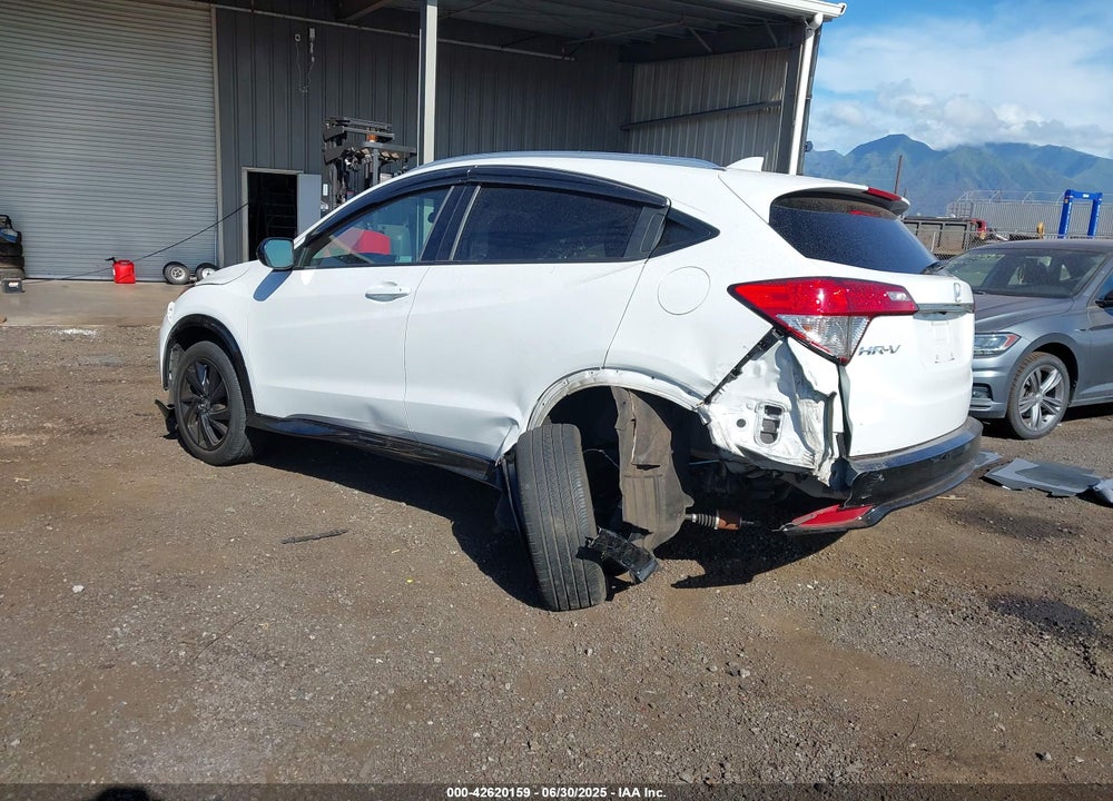 2022 HONDA HR-V VIN: 3CZRU6H19NM702151