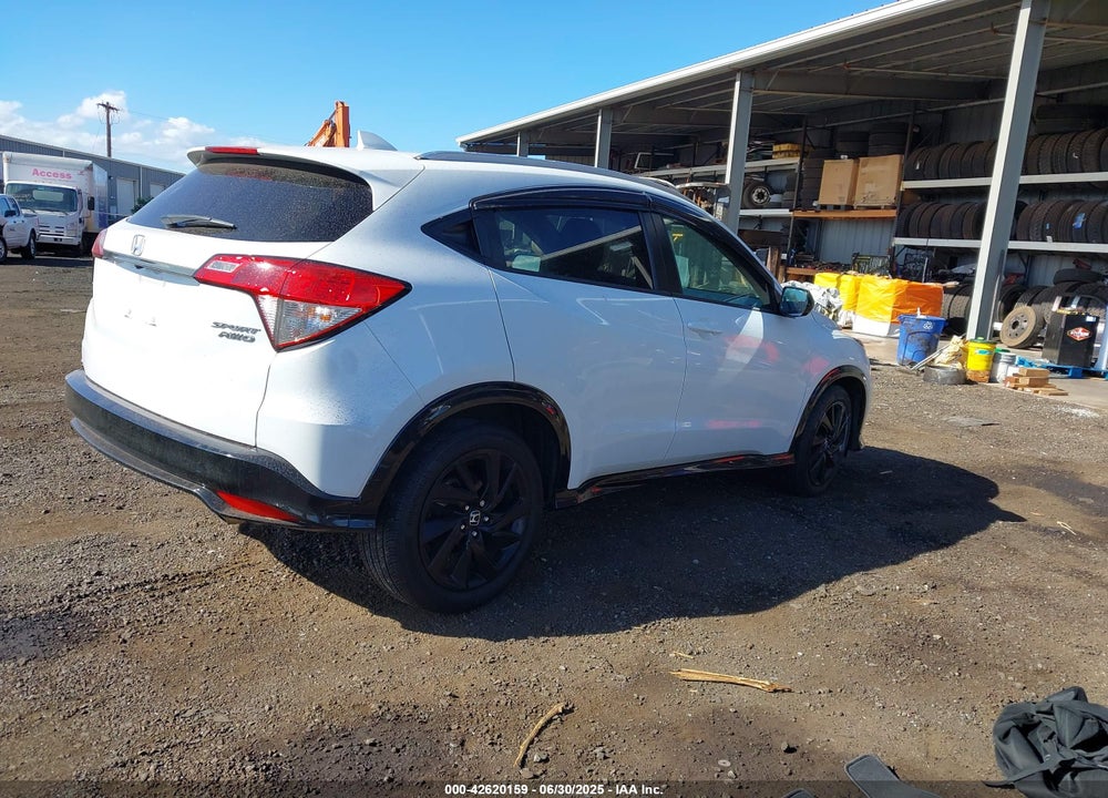 2022 HONDA HR-V VIN: 3CZRU6H19NM702151