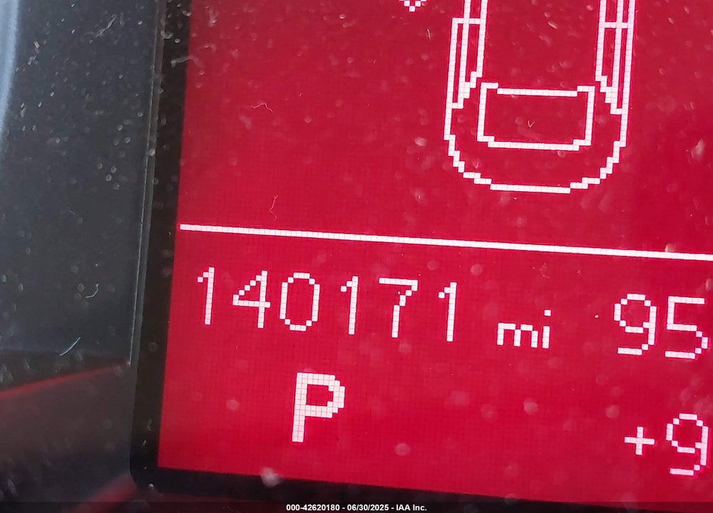 2010 AUDI A4 VIN: WAUAFAFLXAN006982