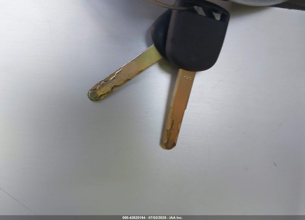 2004 HONDA PILOT EX-L VIN: 2HKYF18544H568574