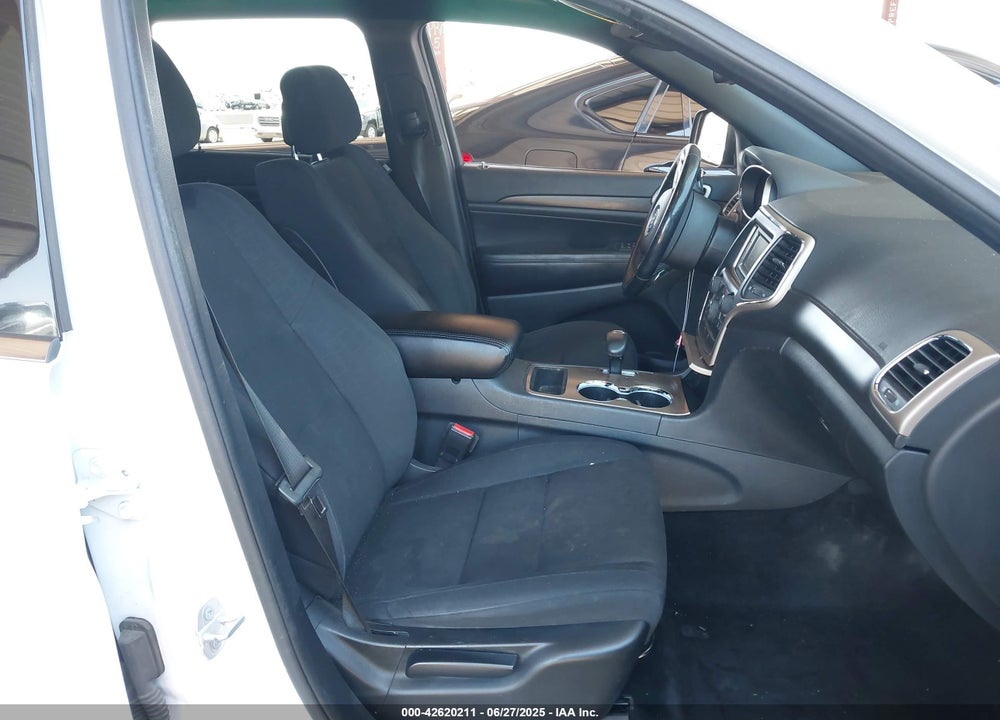 2015 JEEP GRAND CHEROKEE VIN: 1C4RJEAG2FC230806