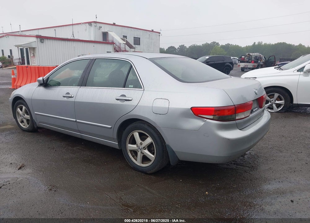 2003 HONDA ACCORD 2.4 EX VIN: JHMCM56663C046072