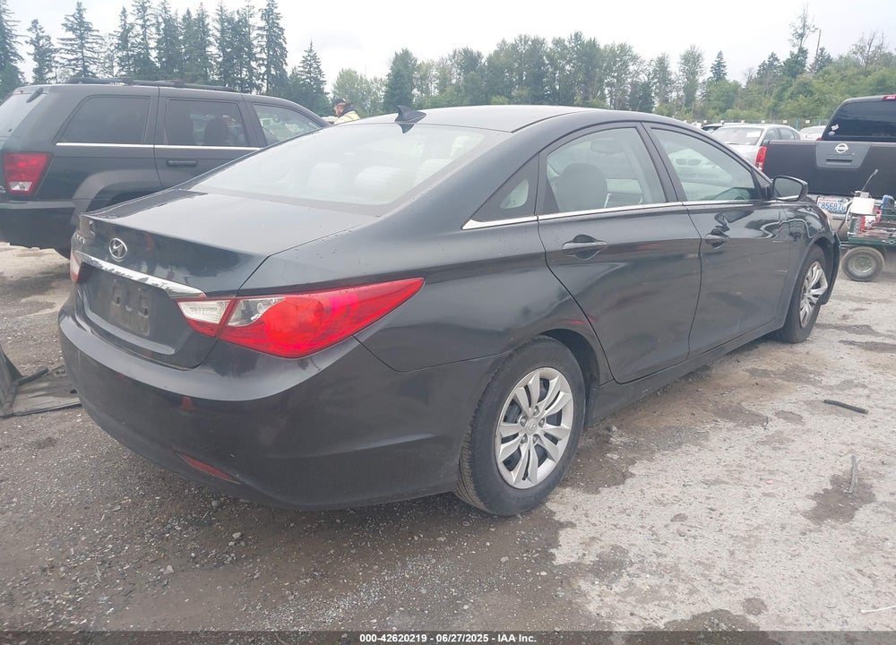 2012 HYUNDAI SONATA VIN: 5NPEB4AC1CH484266