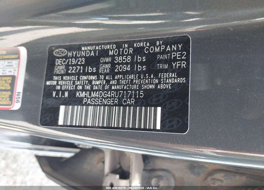 2024 HYUNDAI ELANTRA VIN: KMHLM4DG4RU717115