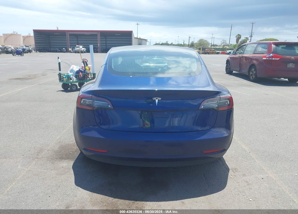 2018 TESLA MODEL 3 VIN: 5YJ3E1EA8JF125014