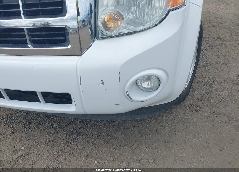 2011 FORD ESCAPE VIN: 1FMCU0DG2BKB04601