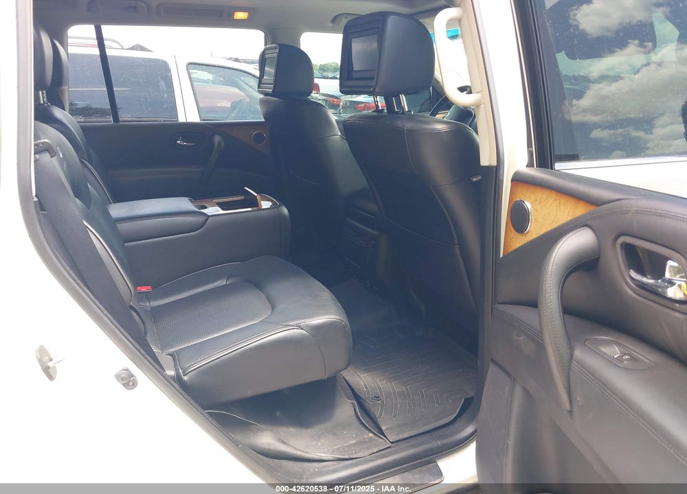 2014 INFINITI QX80 VIN: JN8AZ2NE5E9064956