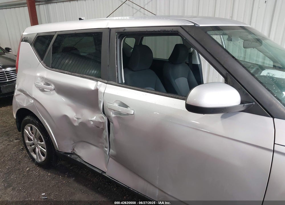 2020 KIA SOUL VIN: KNDJ23AU4L7077659