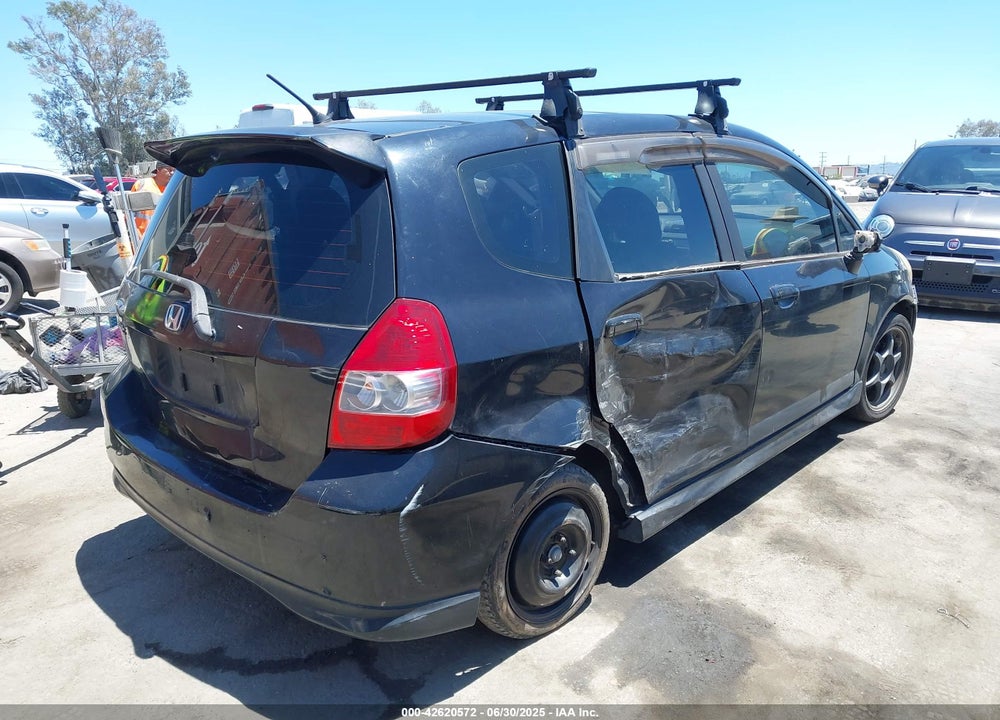 2008 HONDA FIT VIN: JHMGD37608S060261