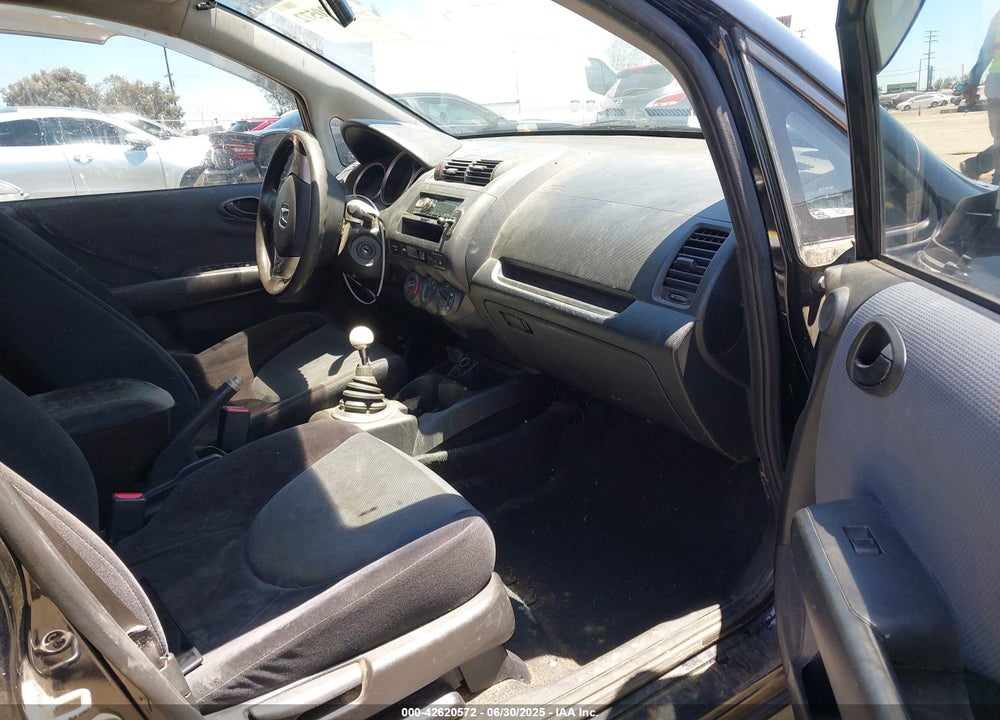 2008 HONDA FIT VIN: JHMGD37608S060261