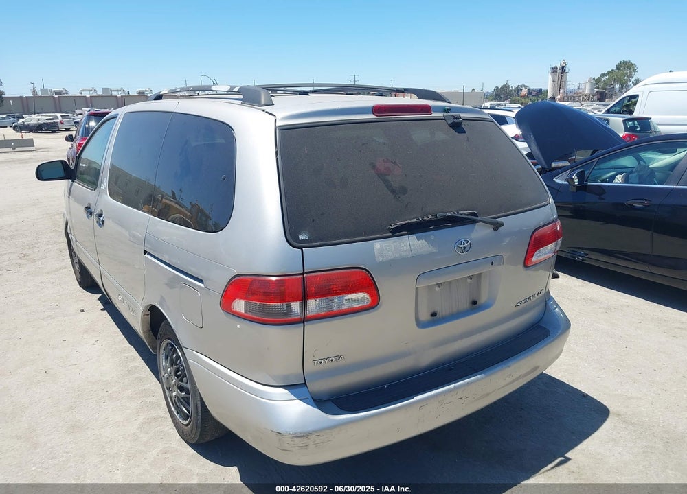 2002 TOYOTA SIENNA VIN: 4T3ZF13C52U452607