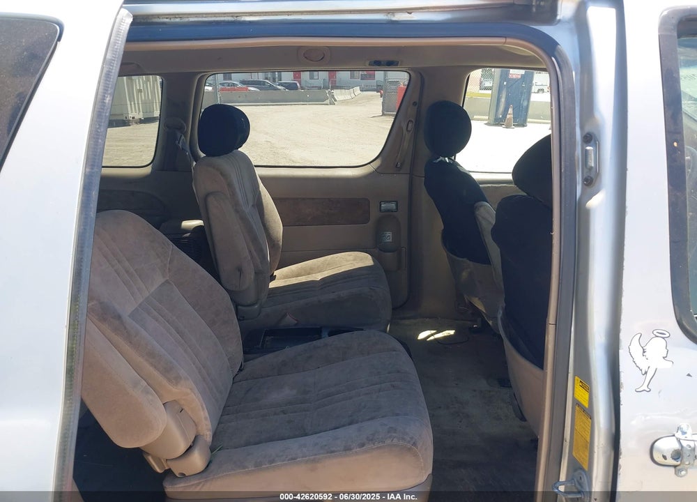 2002 TOYOTA SIENNA VIN: 4T3ZF13C52U452607