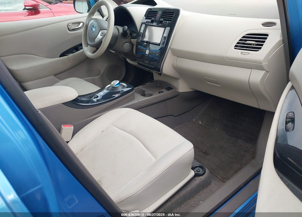 2011 NISSAN LEAF SL VIN: JN1AZ0CP0BT004959
