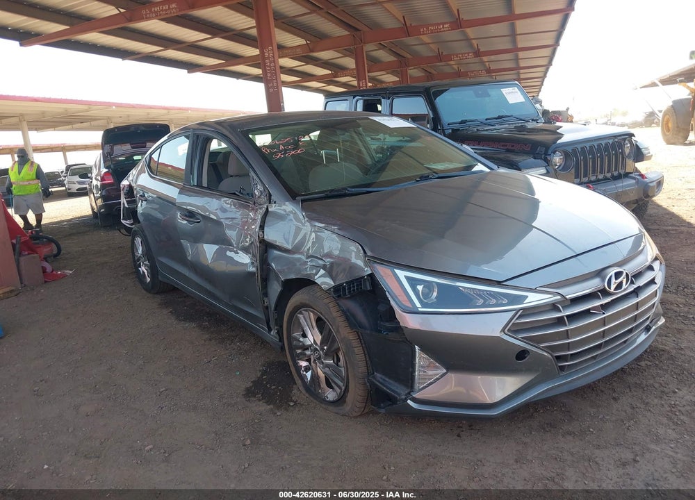 2019 HYUNDAI ELANTRA VIN: KMHD84LFXKU743404