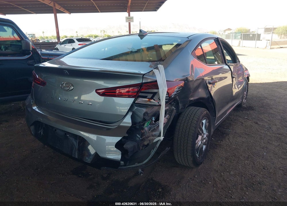 2019 HYUNDAI ELANTRA VIN: KMHD84LFXKU743404