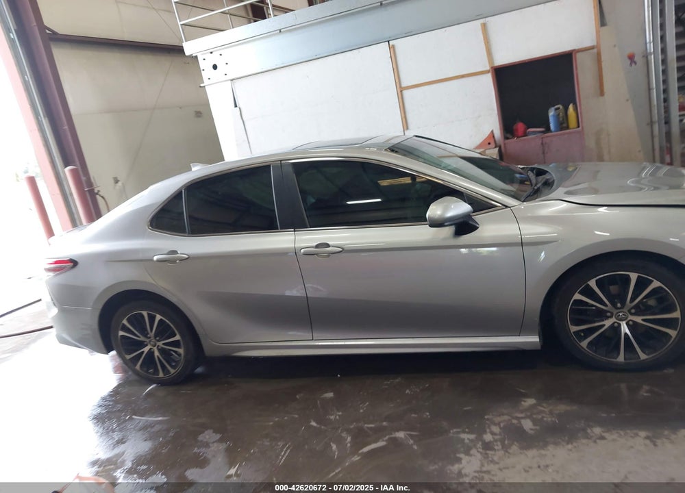 2019 TOYOTA CAMRY SE VIN: 4T1B11HK5KU748185