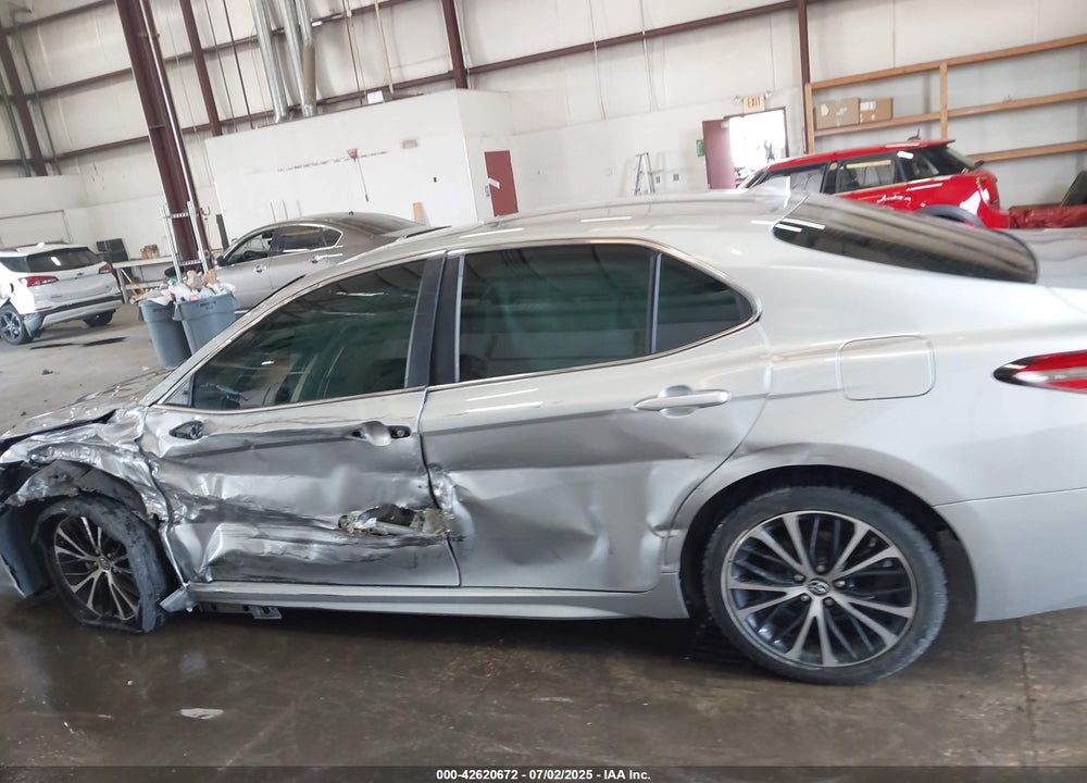 2019 TOYOTA CAMRY SE VIN: 4T1B11HK5KU748185