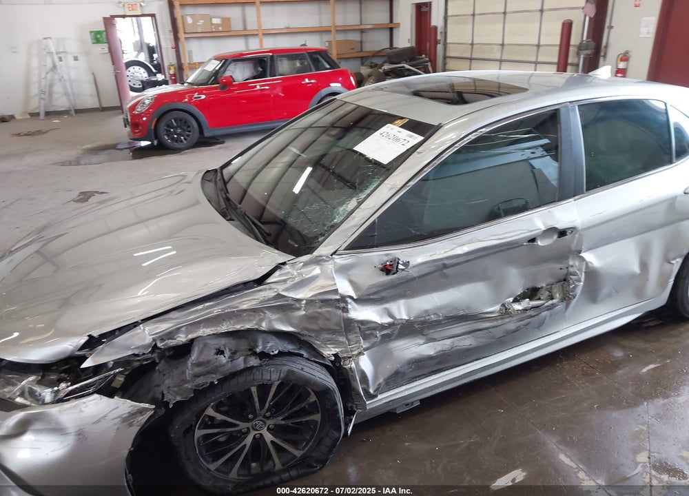2019 TOYOTA CAMRY SE VIN: 4T1B11HK5KU748185