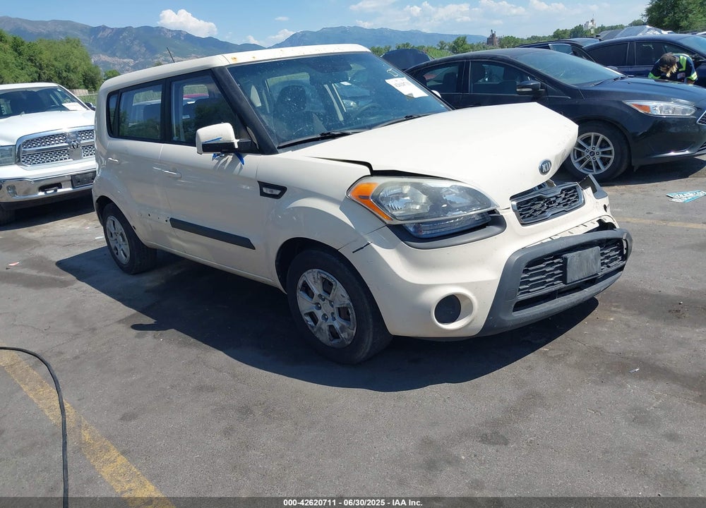 2013 KIA SOUL VIN: KNDJT2A55D7773013