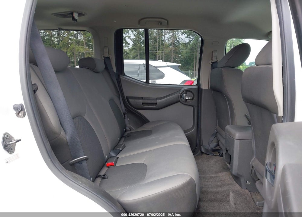 2011 NISSAN XTERRA VIN: 5N1AN0NW3BC502260
