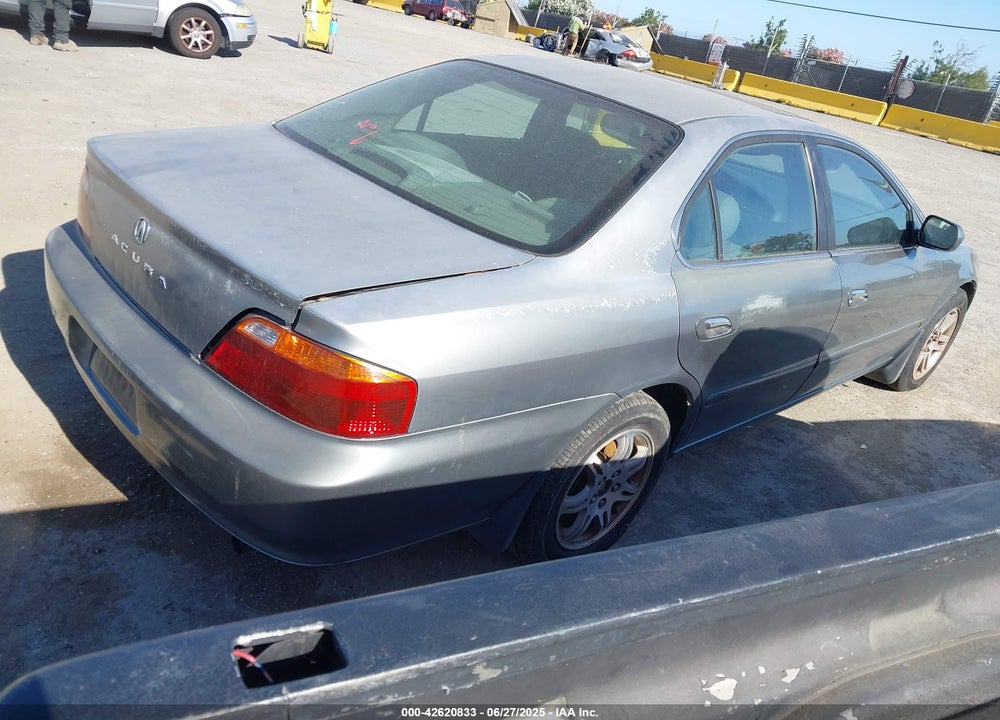 2000 ACURA TL 3.2 VIN: 19UUA5669YA029589