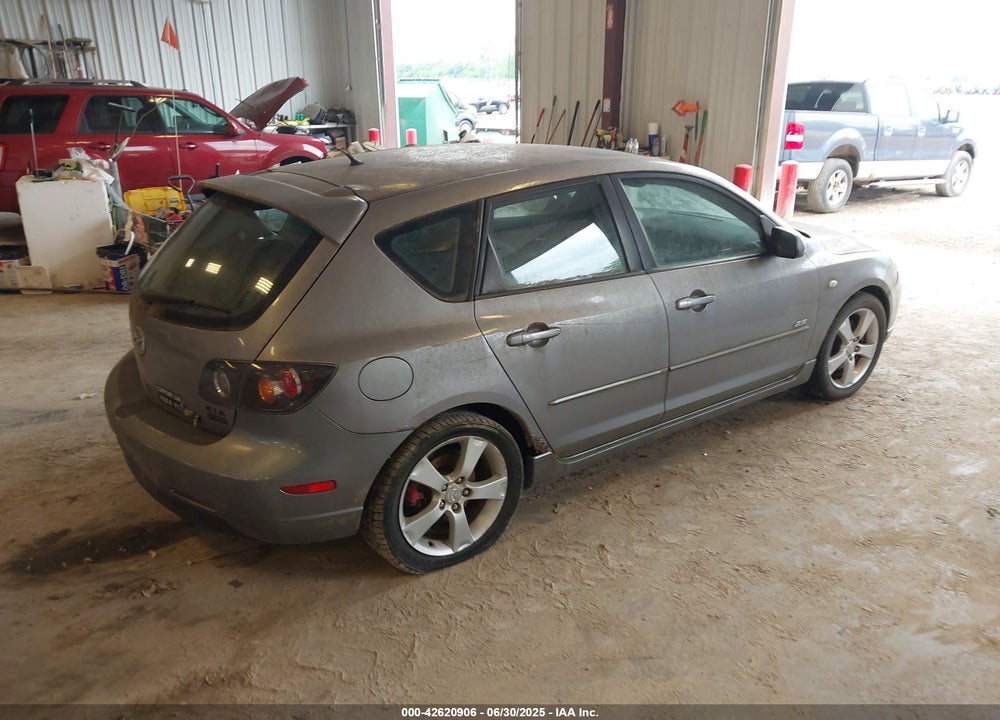 2005 MAZDA 3 S VIN: JM1BK343151252124