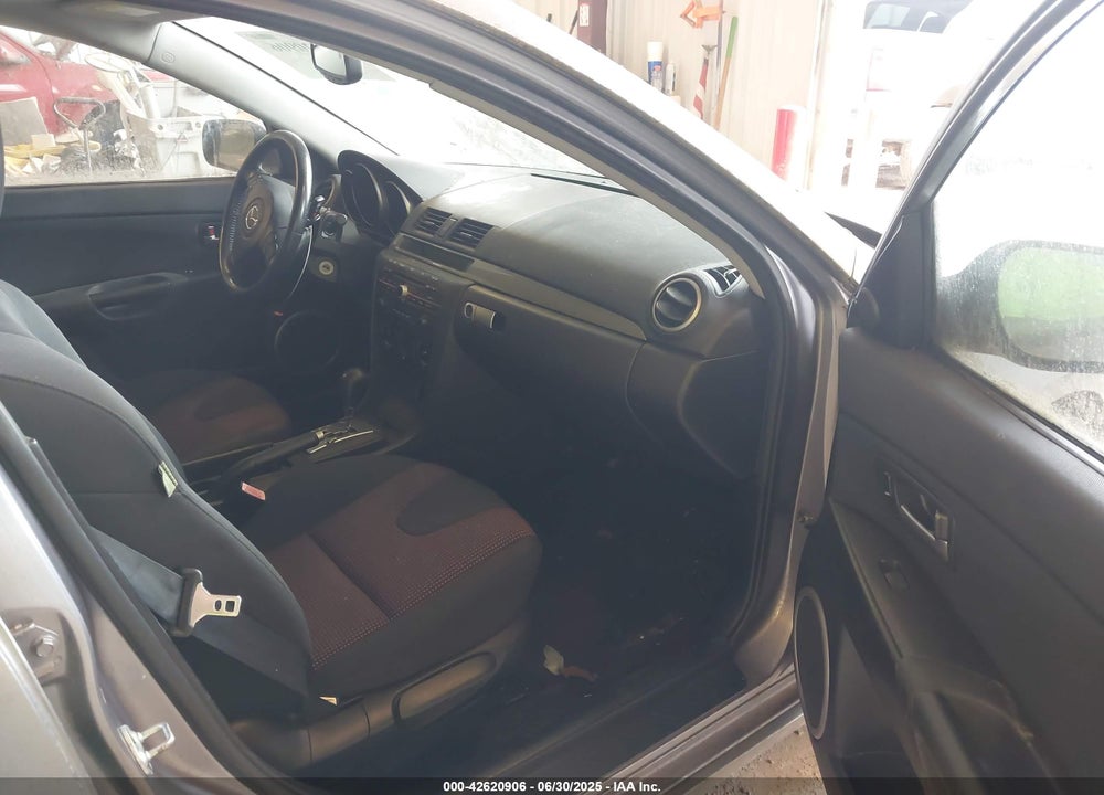 2005 MAZDA 3 S VIN: JM1BK343151252124