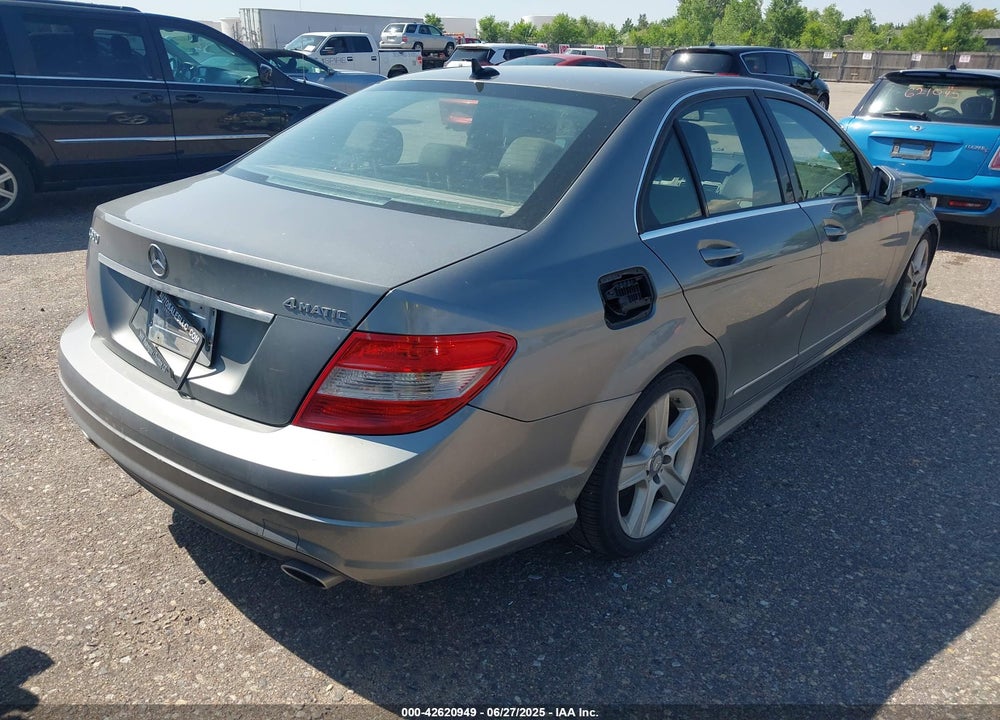 2011 MERCEDES-BENZ C CLASS VIN: WDDGF8BB8BR156320