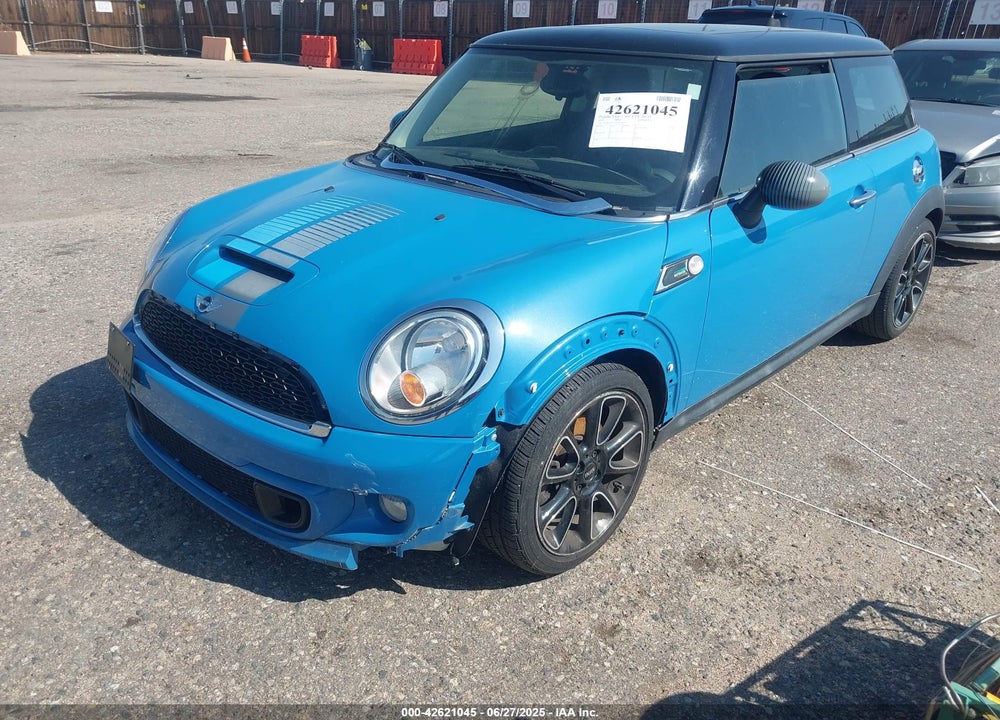 2012 MINI COOPER S VIN: WMWSV3C55CTY29181
